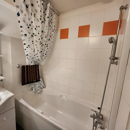 Le Petit Vignec Apartamento *